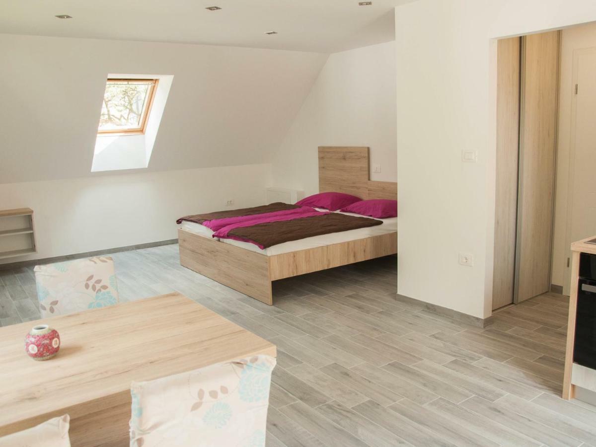 Apartments And Rooms Natasa 1 Trenta Zewnętrze zdjęcie